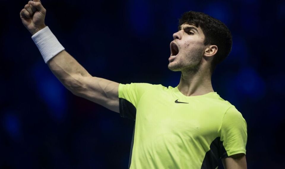 我们拭目以 我们拭目以