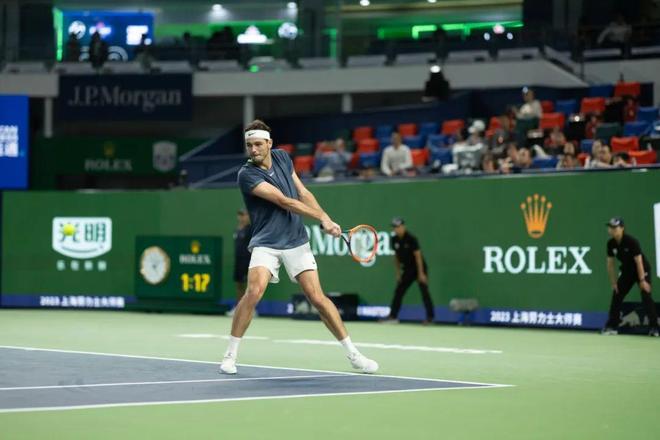 展现了极高 展现了极高