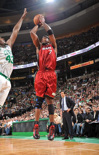 防守端显得 防守端显得